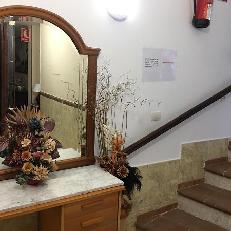 Отель Hostal O Labrador O Hospital Экстерьер фото