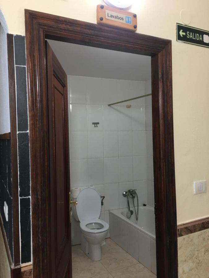 Отель Hostal O Labrador O Hospital Экстерьер фото