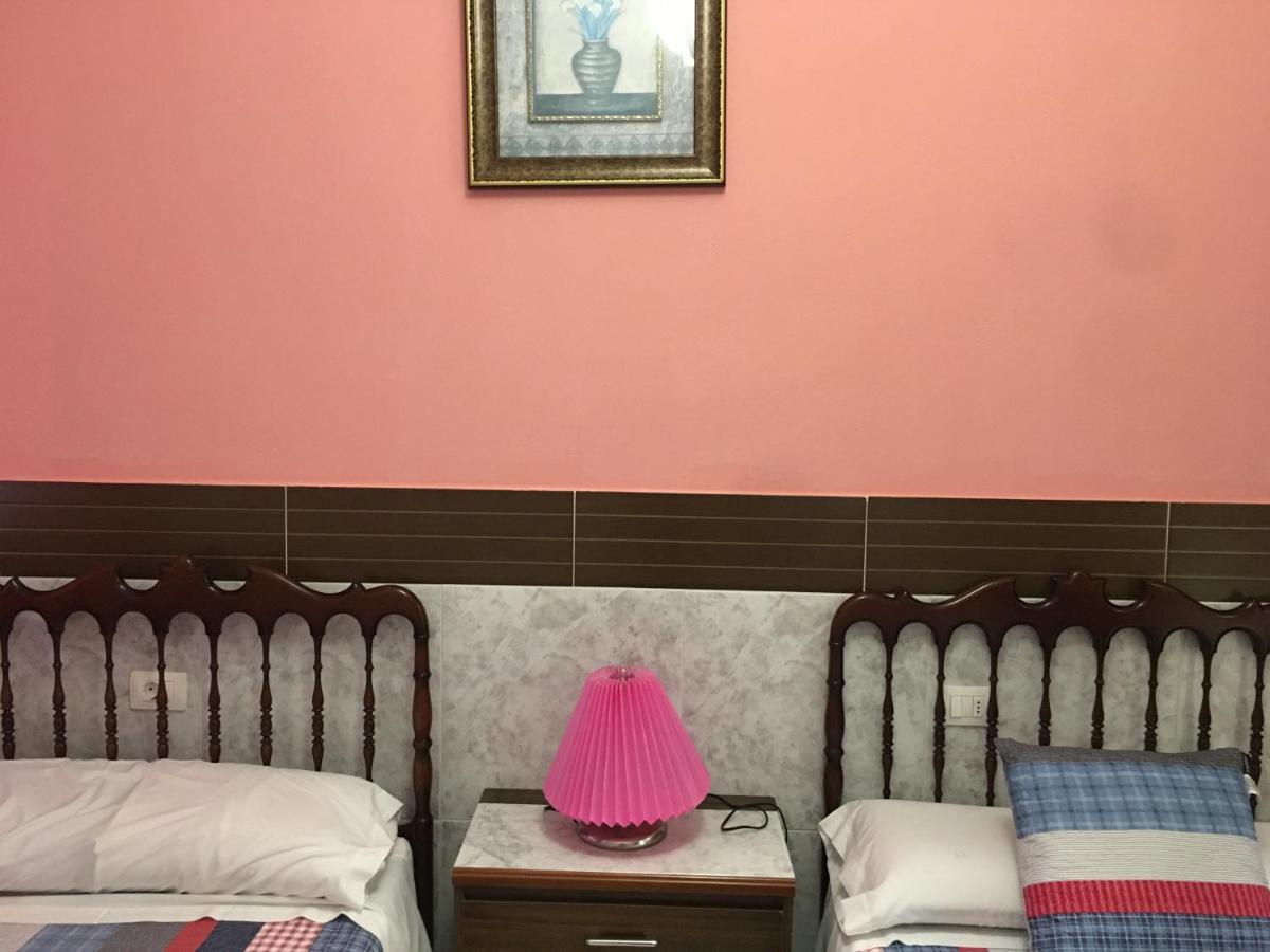 Отель Hostal O Labrador O Hospital Экстерьер фото