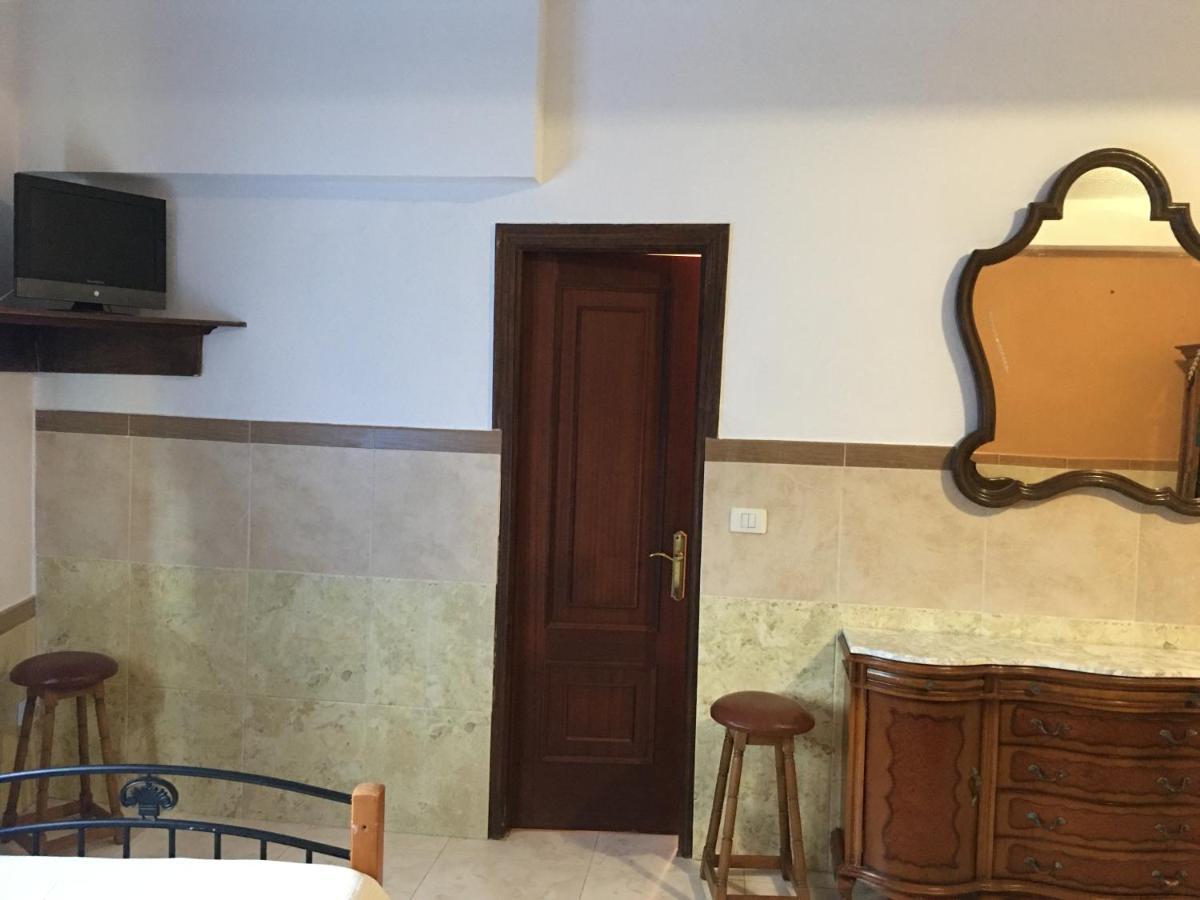 Отель Hostal O Labrador O Hospital Экстерьер фото