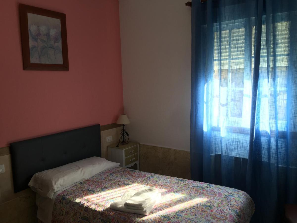 Отель Hostal O Labrador O Hospital Экстерьер фото
